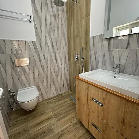 Sana Guest house *