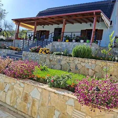 Guest house Sana Permet